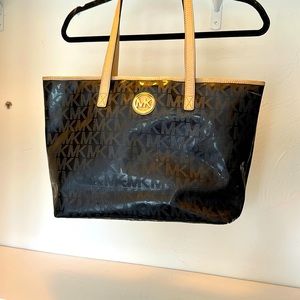Michael Kors oversize tote - black and tan